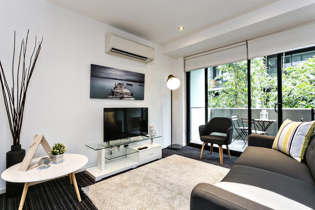 Complete Host Halo Apartments Мельбурн Номер фото